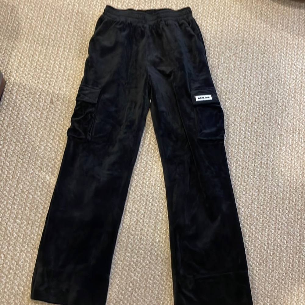 Sweatpants by Adika